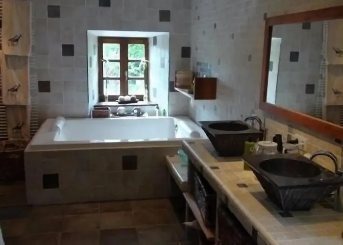 Spacieuse Avec Piscine A * Le Chambon-sur-Lignon